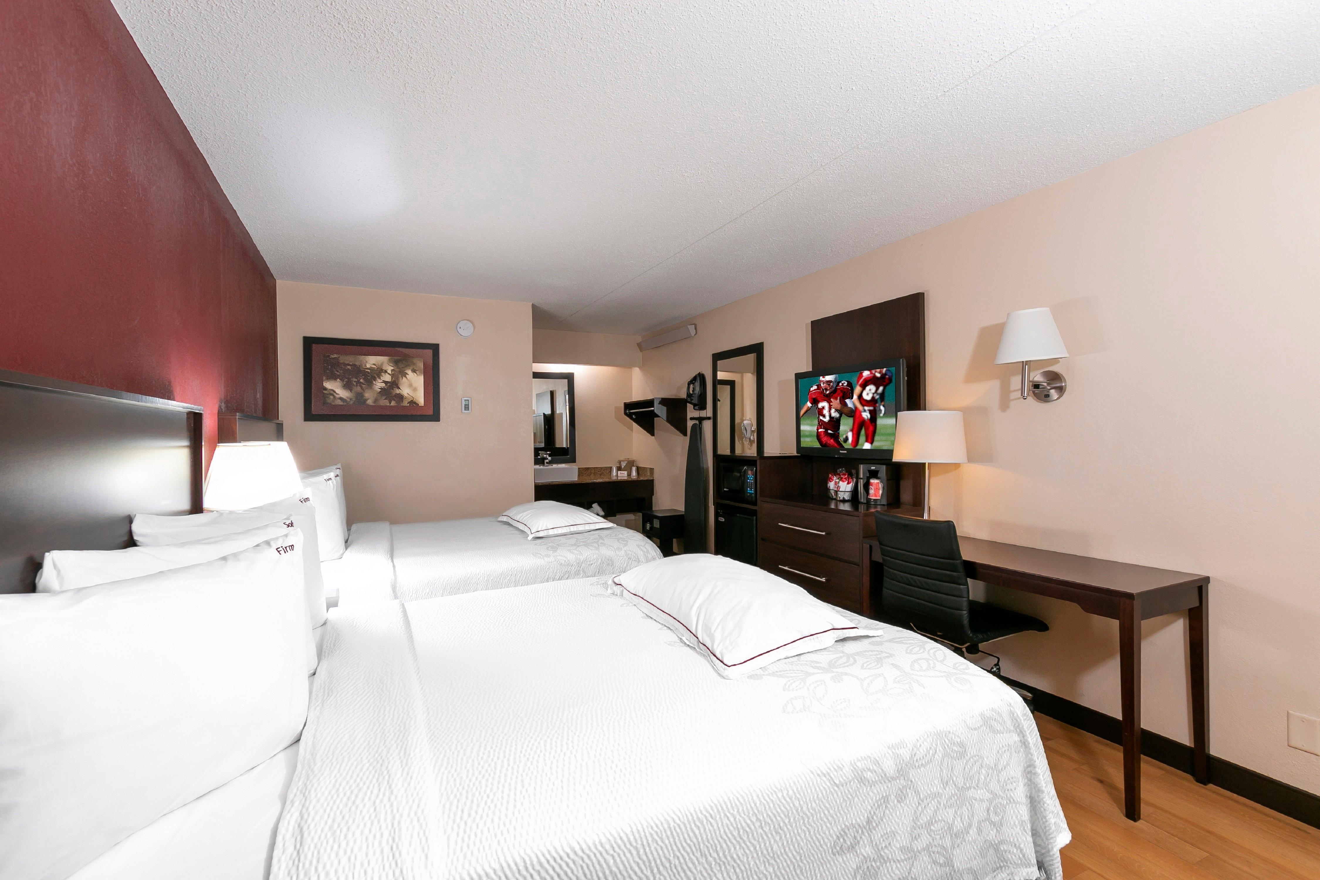 Hotel Red Roof Plus+ - Forest Park / Hampton Ave. 3*