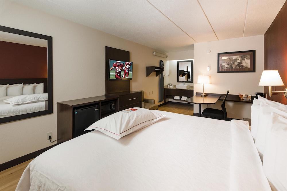 Red Roof Plus+ - Forest Park / Hampton Ave. 3* Saint Louis